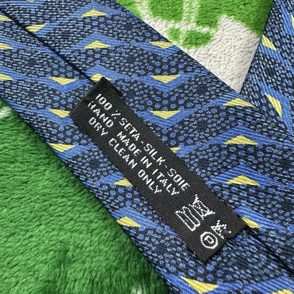 Brioni Blue Yellow Geometric Pure Silk Men's Tie 3.75 Inch Width